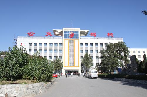 ������У�칫��¥